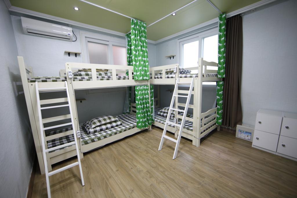 Bluefish Guesthouse Puszan Szoba fotó